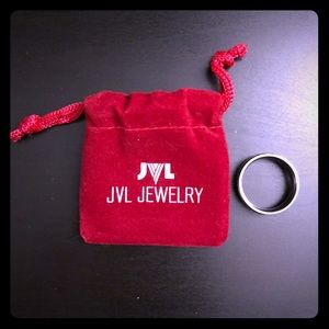 NWOT JVL Jewelry men’s titanium wedding bands; 10